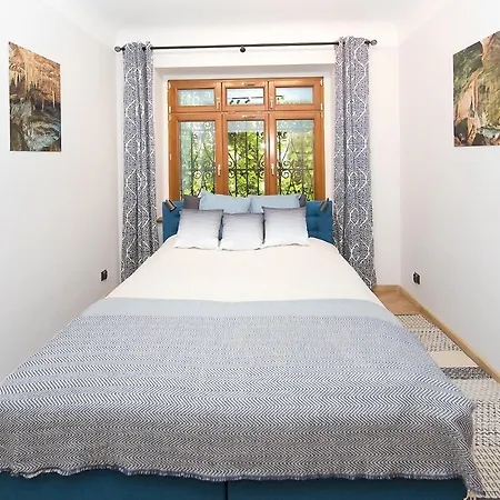 Stara Apteka * Строне-Слёнске